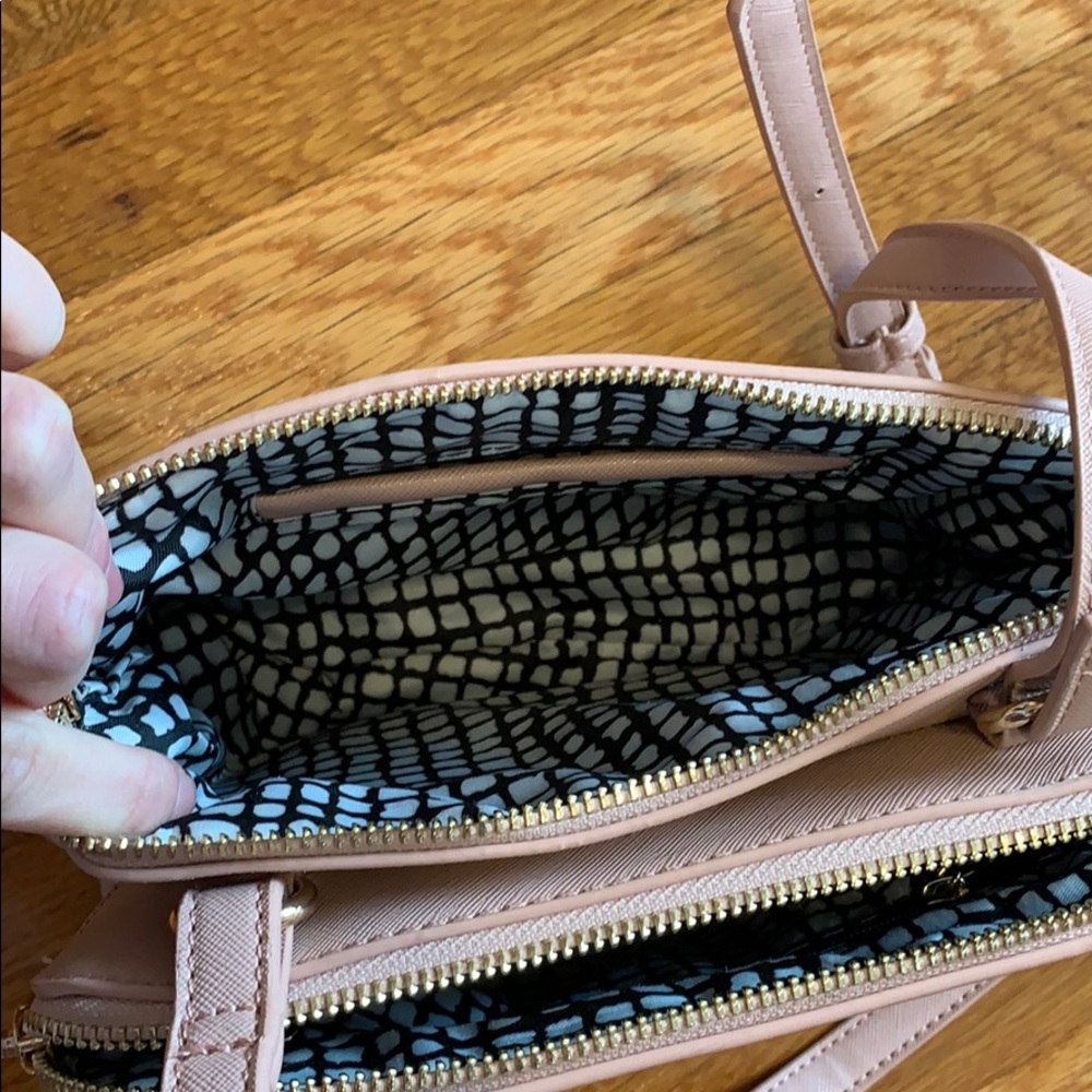 blush color purse from Francesca’s! - Picture 4 of 12
